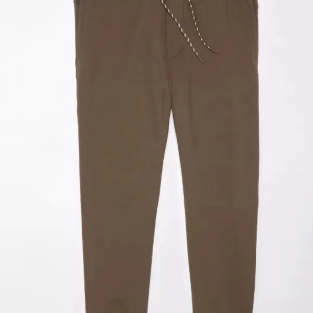 NWOT American Eagle AE 24/7 Pant - Green Olive - Mens Large